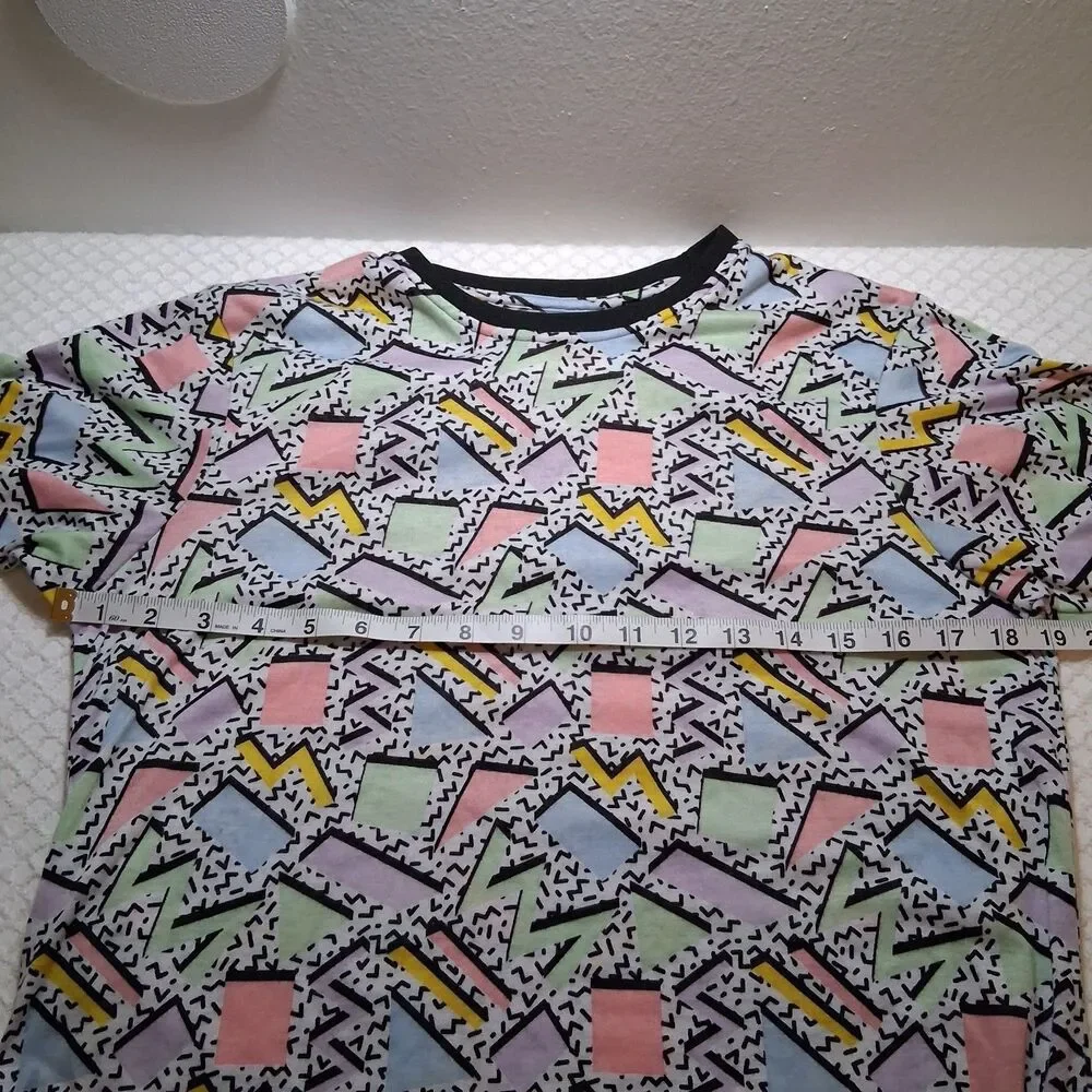 90s/80s T Shirt Women's Sz S Retro Save By The Bell Geometric Wacky Maximalist